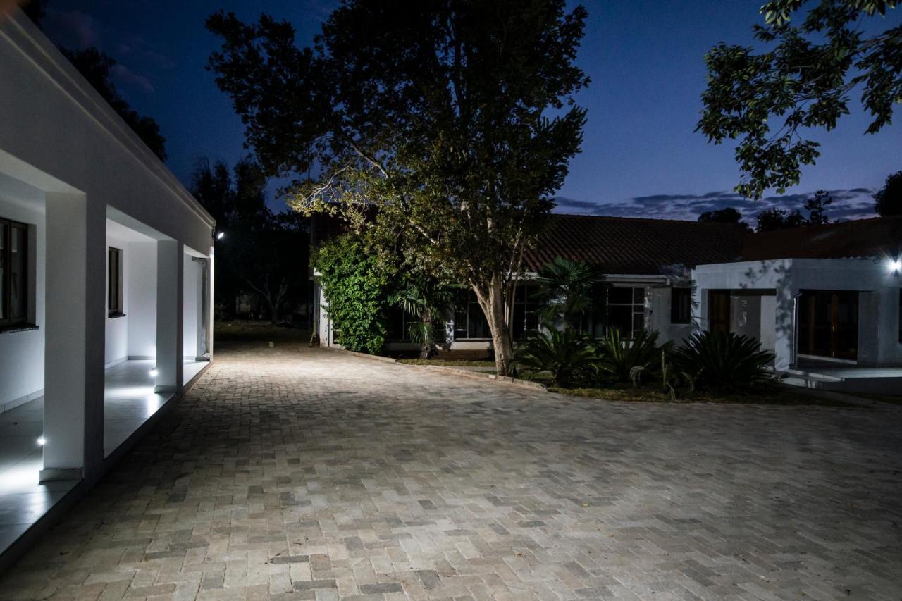 The Royal Guest House Klerksdorp Exterior foto